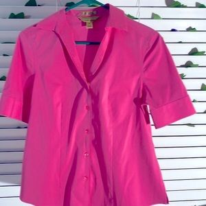 NEW! Lauren investments gold label bright pink crisp no-iron top.